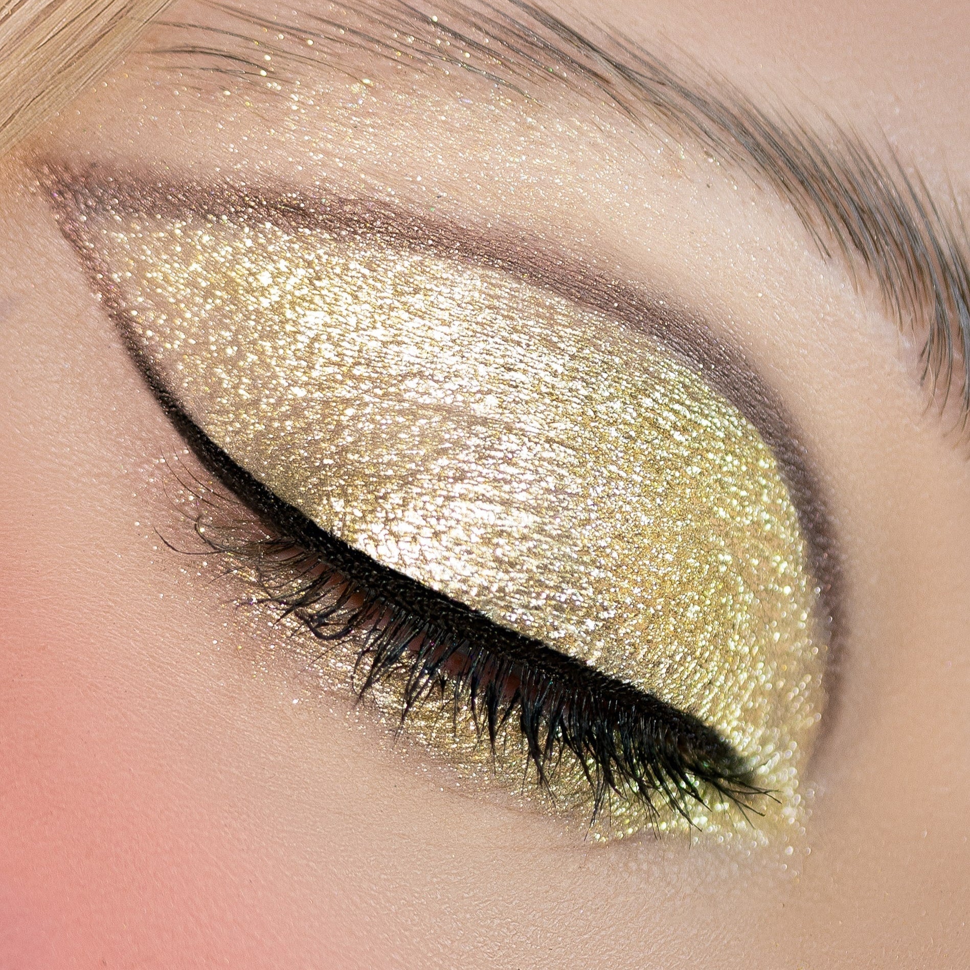 Silken Glow (Multichrome Pigment)