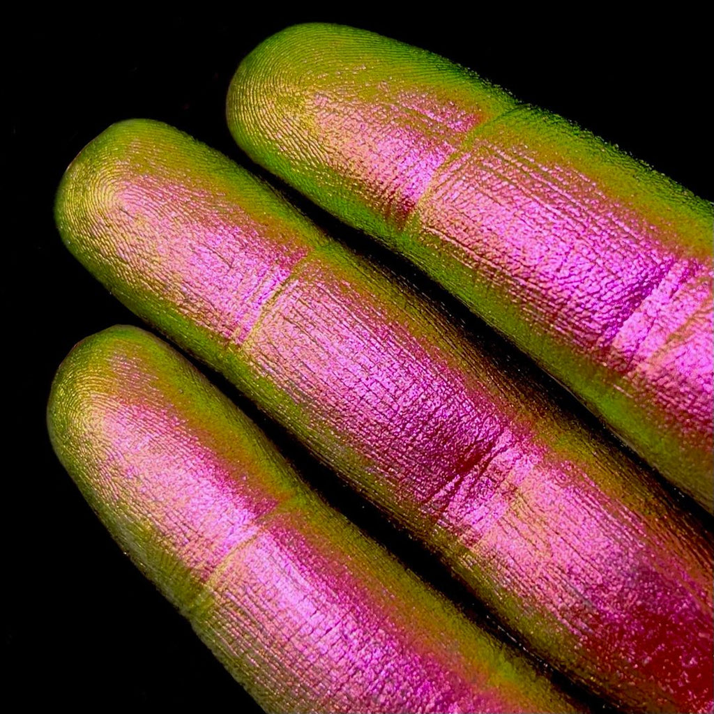 Playful Spring (Multichrome Pigment)