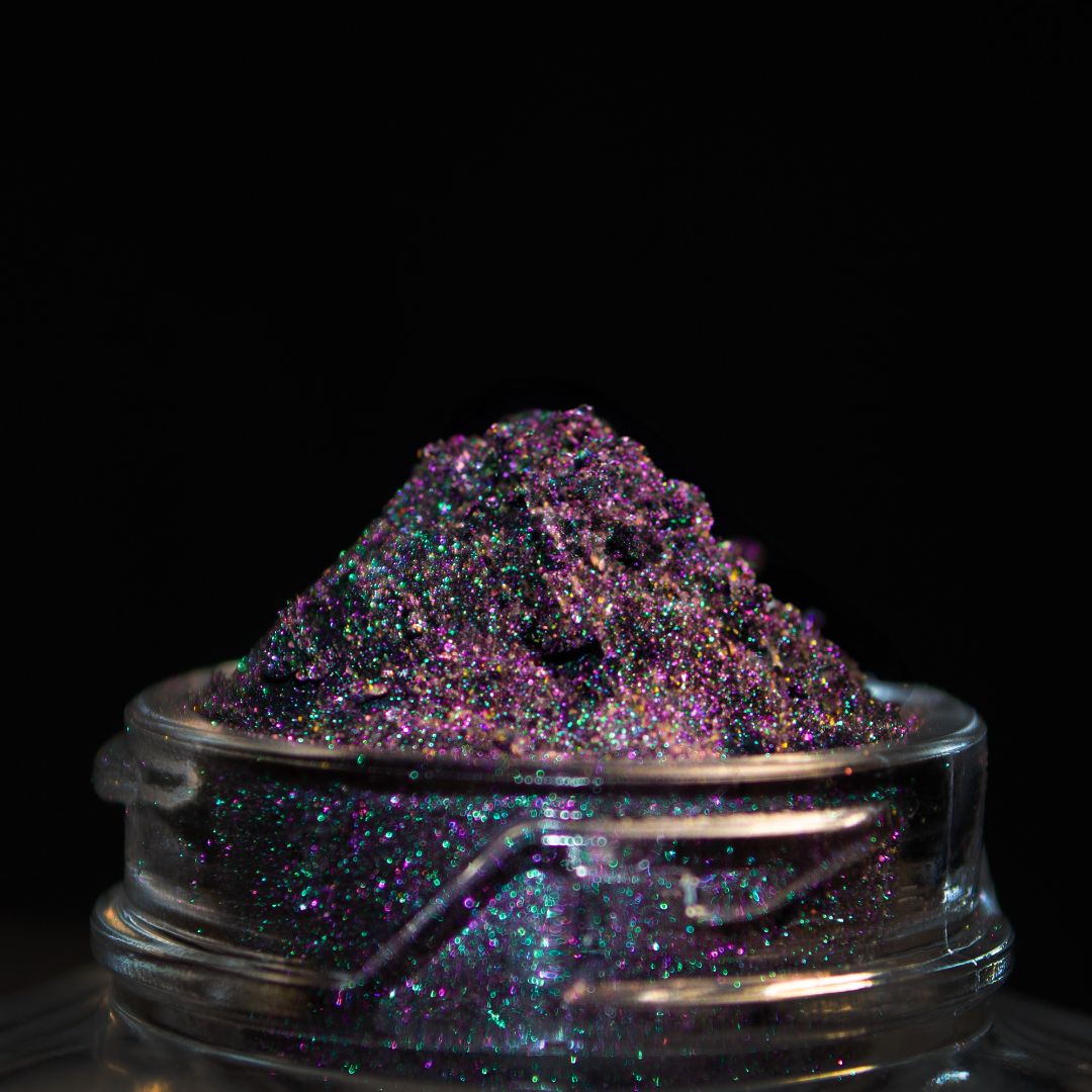 Nebula Blush (Multichrome Pigment)