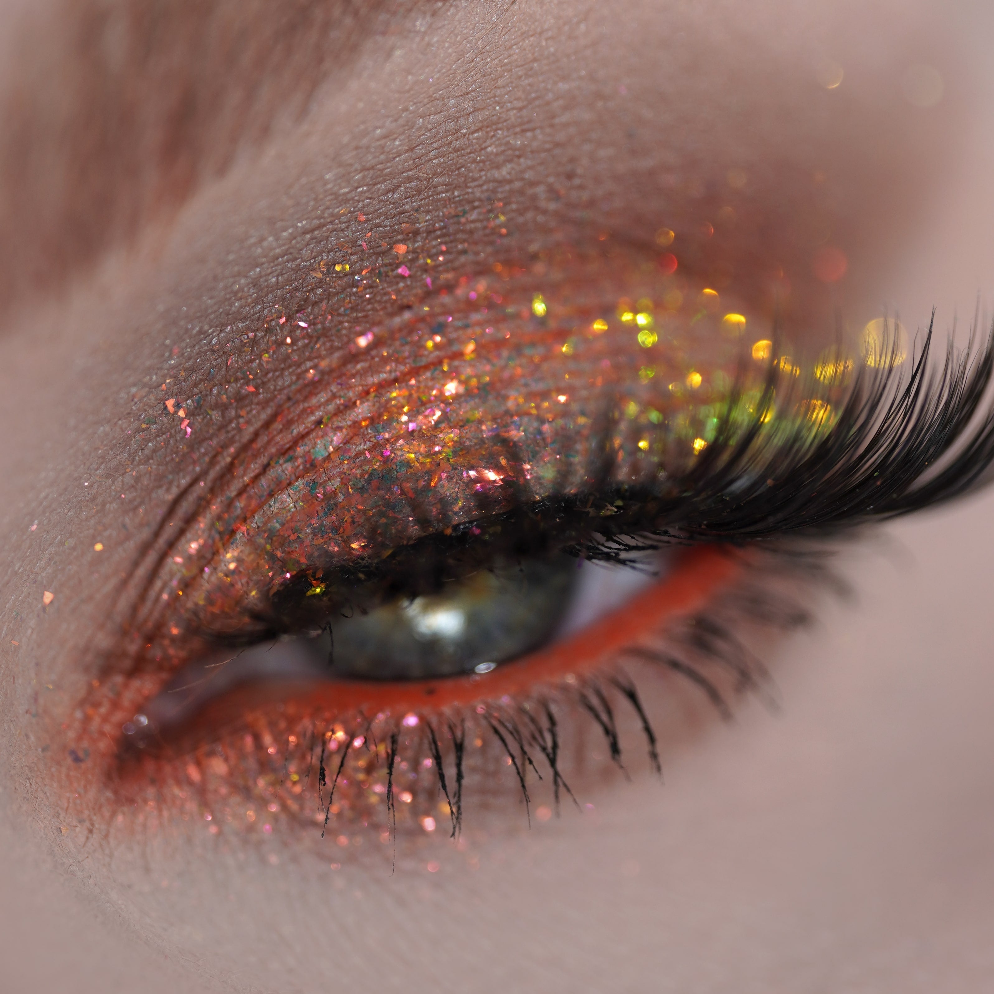 Sunlit Glimmer (Multichrome Pigment)