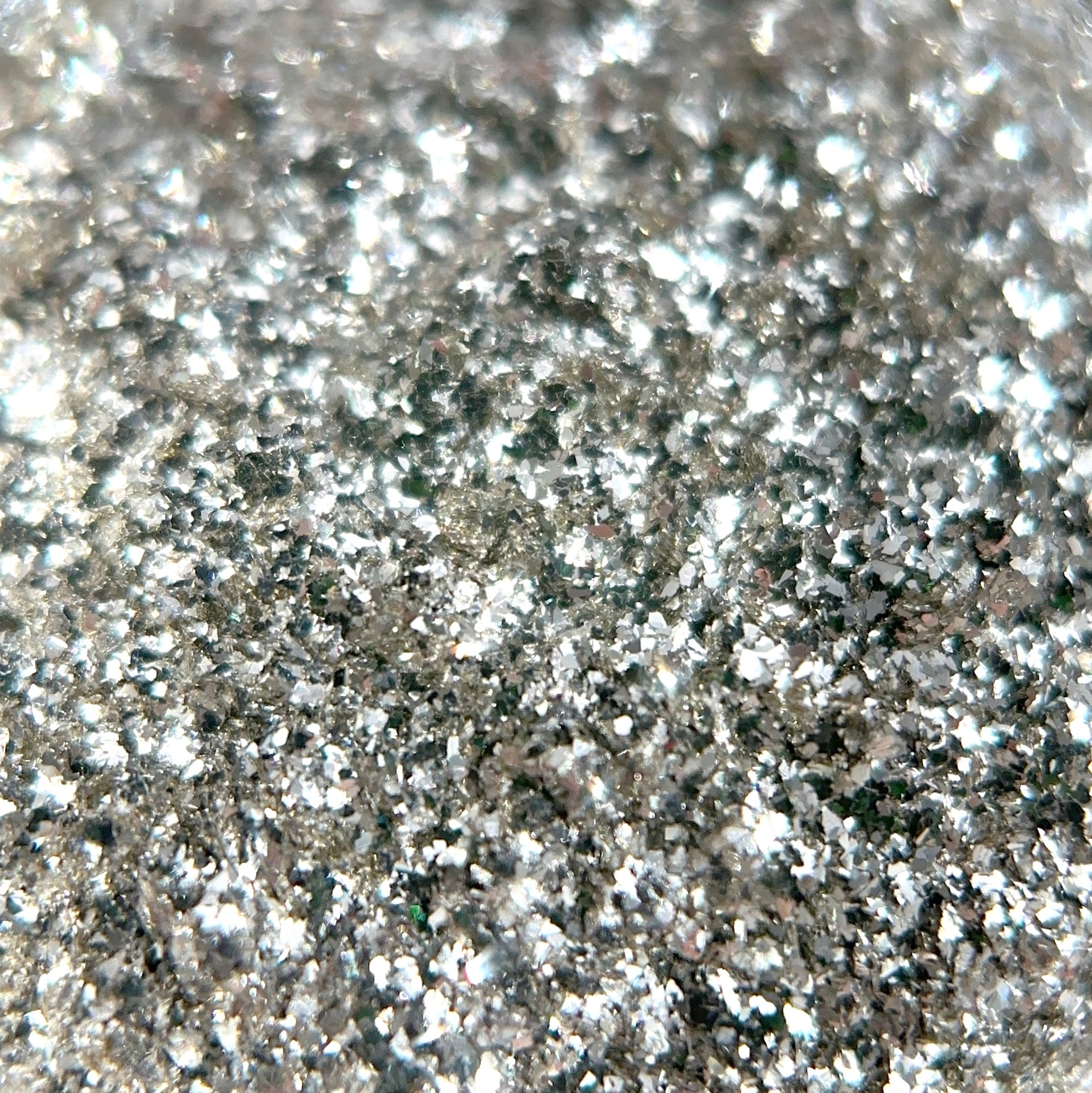 Silver Mirror (Multichrome Pigment)
