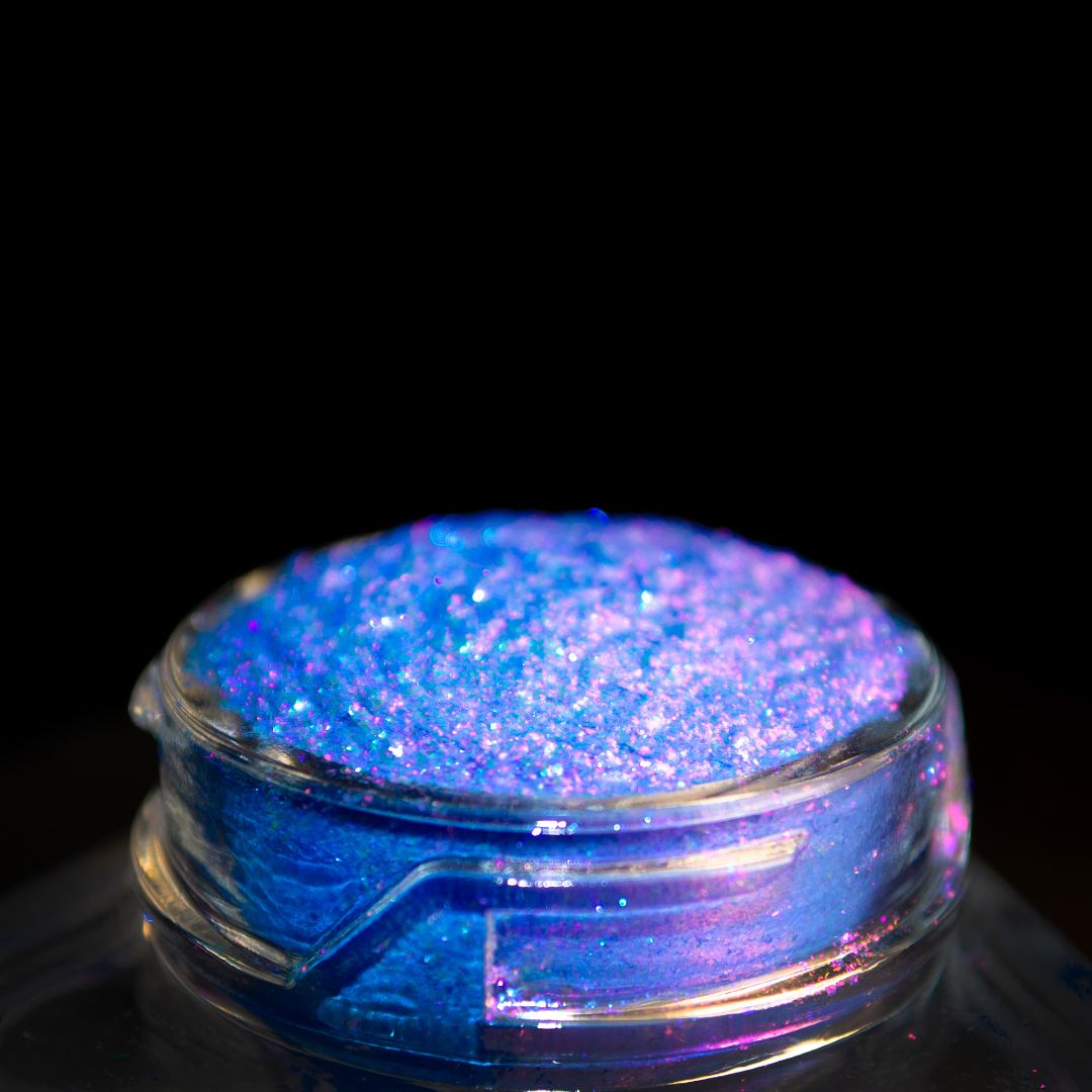 Periwinkle Dreams (Multichrome Pigment)