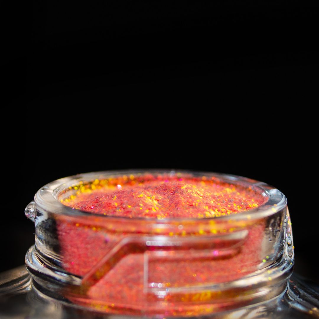 Sunlit Glimmer (Multichrome Pigment)